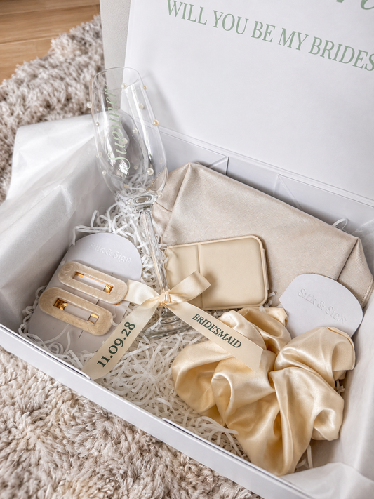 White Signature Box