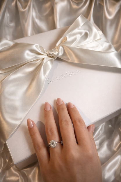 White Signature Box